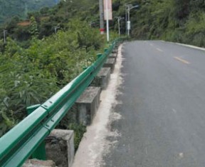 高速公路防撞護(hù)欄-10